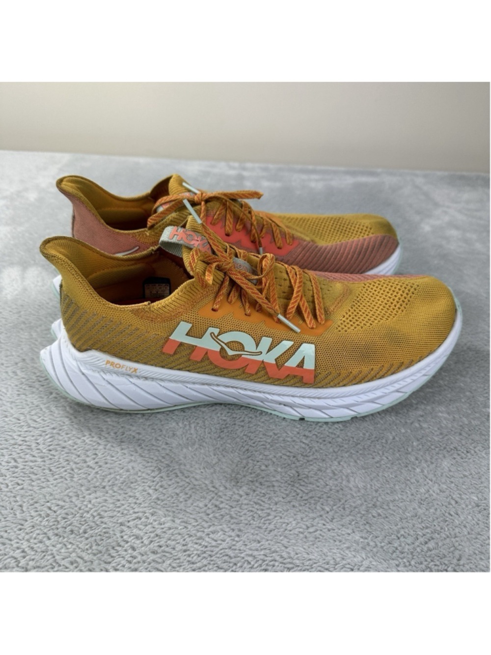 Hoka Men's Carbon X 3 Running Shoes Size 13D Yellow